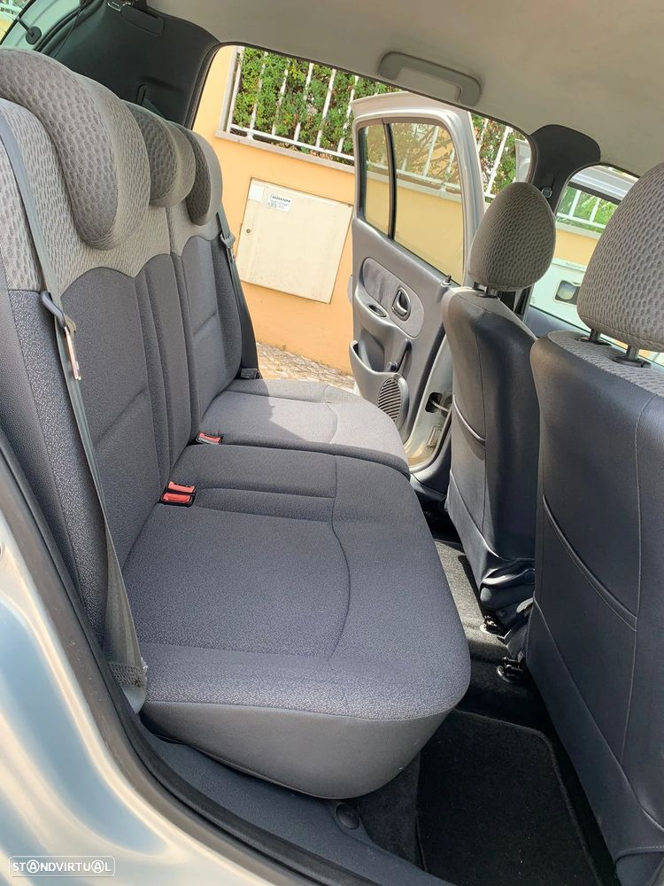 Renault Clio 1.5 dCi Confort - 3