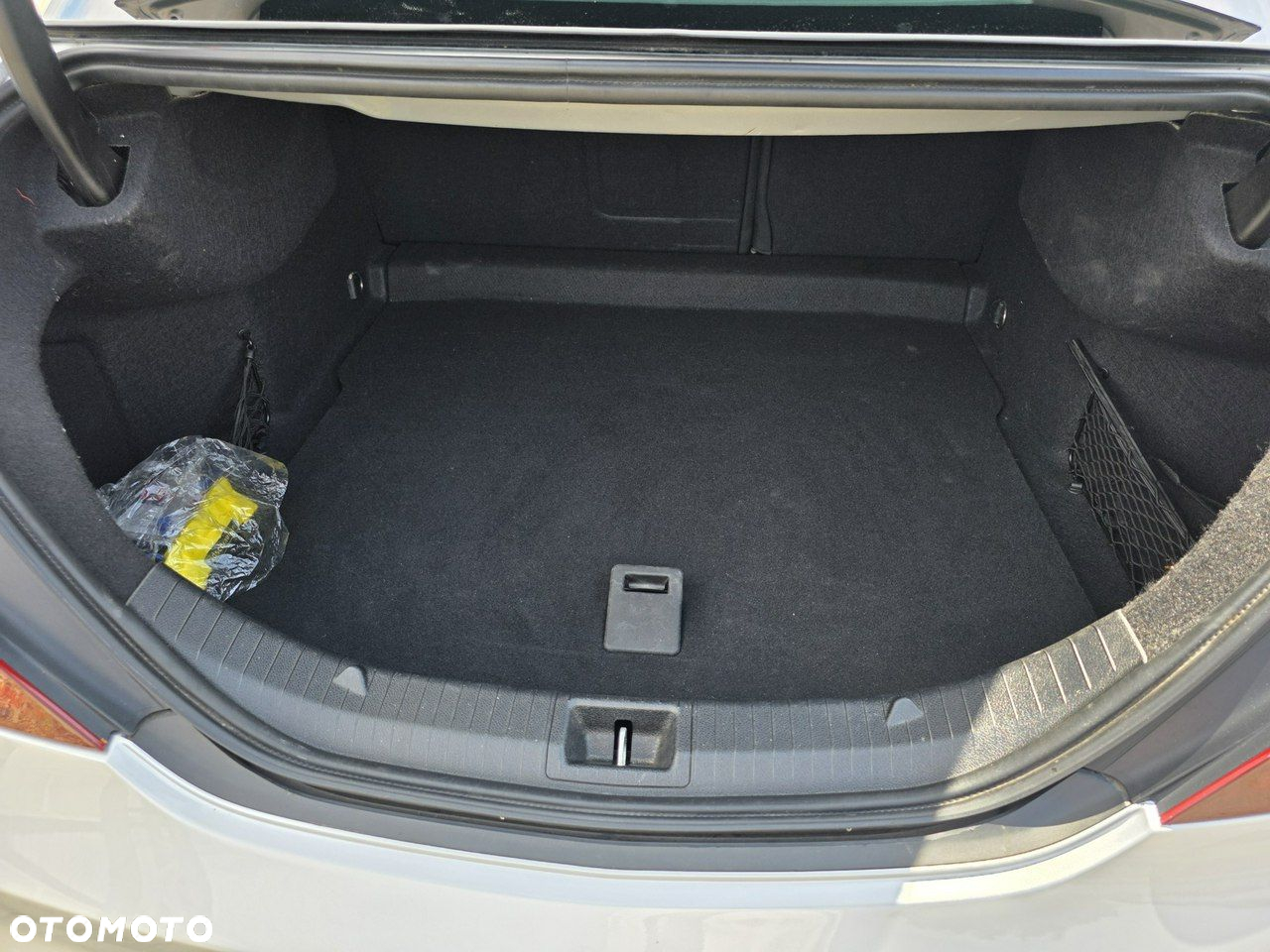 Mercedes-Benz CLA 180 - 23