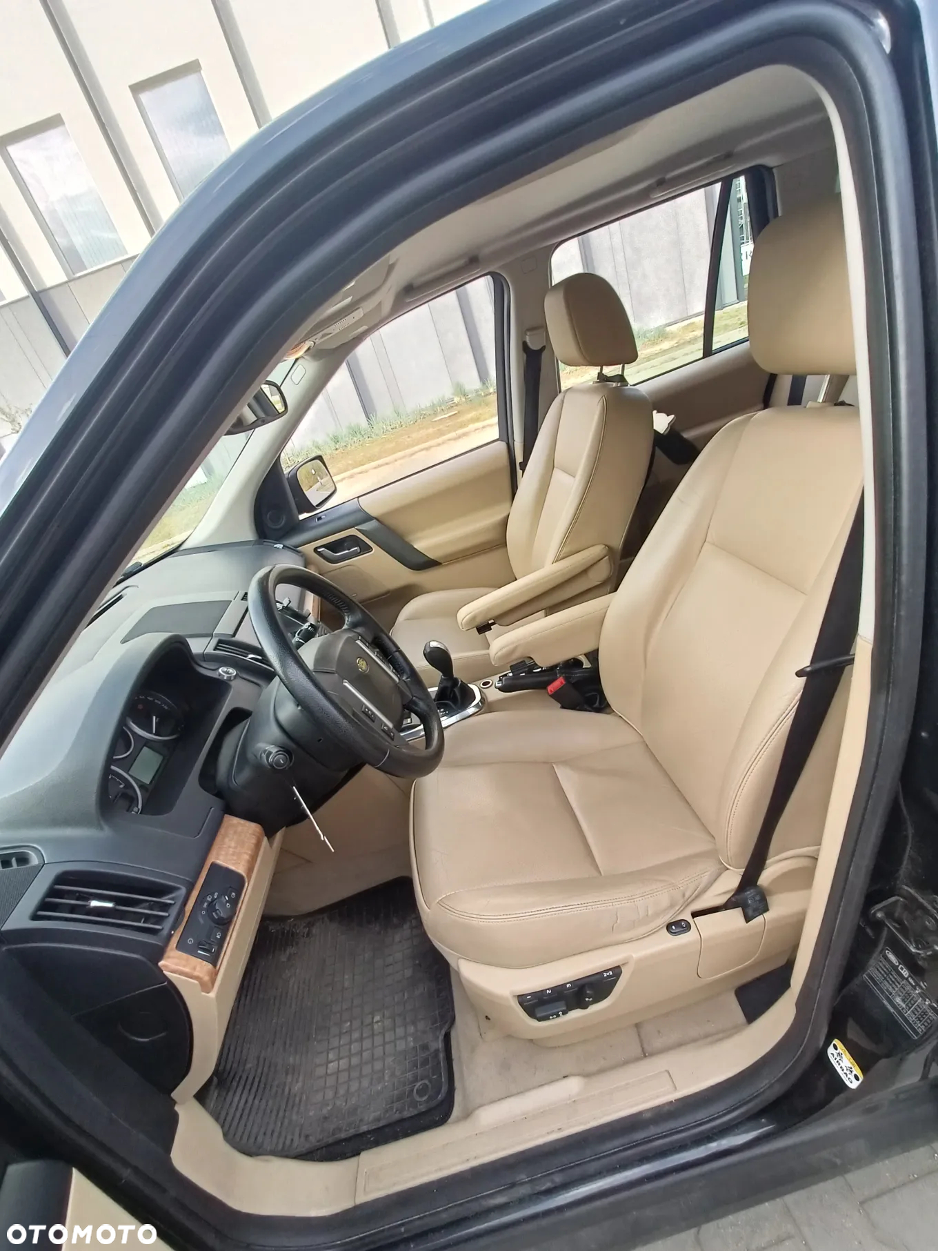 Land Rover Freelander II 3.2 i6 HSE - 17
