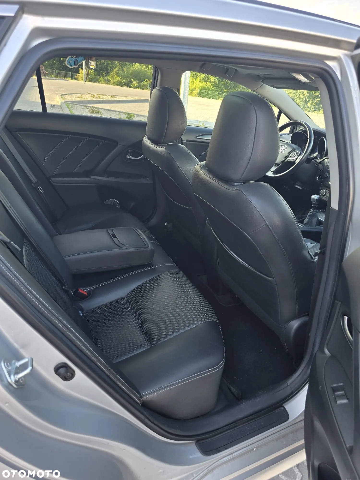 Toyota Avensis 2.0 D-4D Prestige - 13