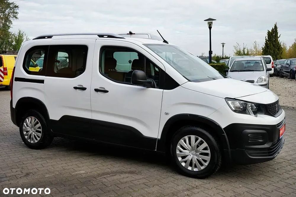 Peugeot Rifter - 12