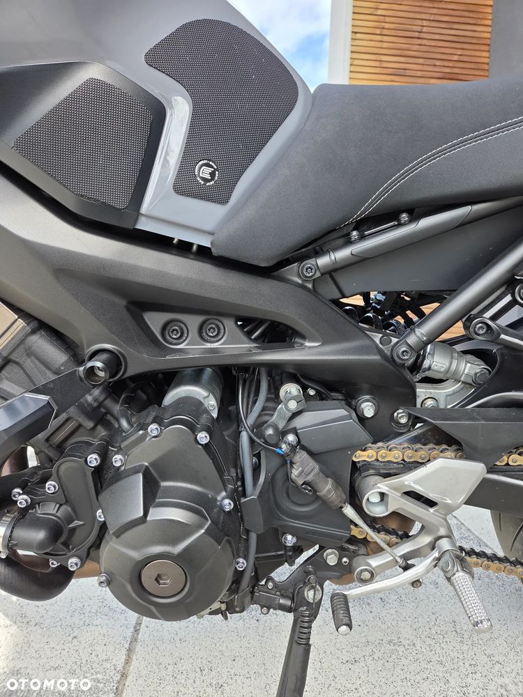 Yamaha MT - 21
