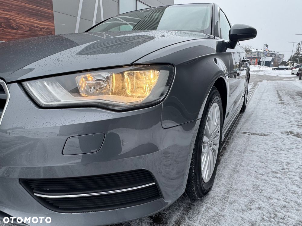 Audi A3 Sportback - 12