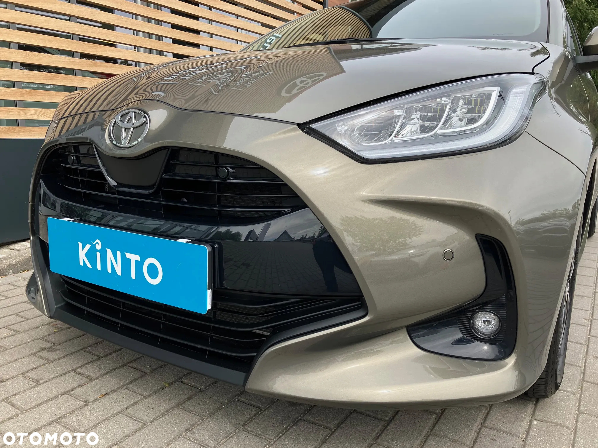 Toyota Yaris Hybrid 1.5 Style - 13