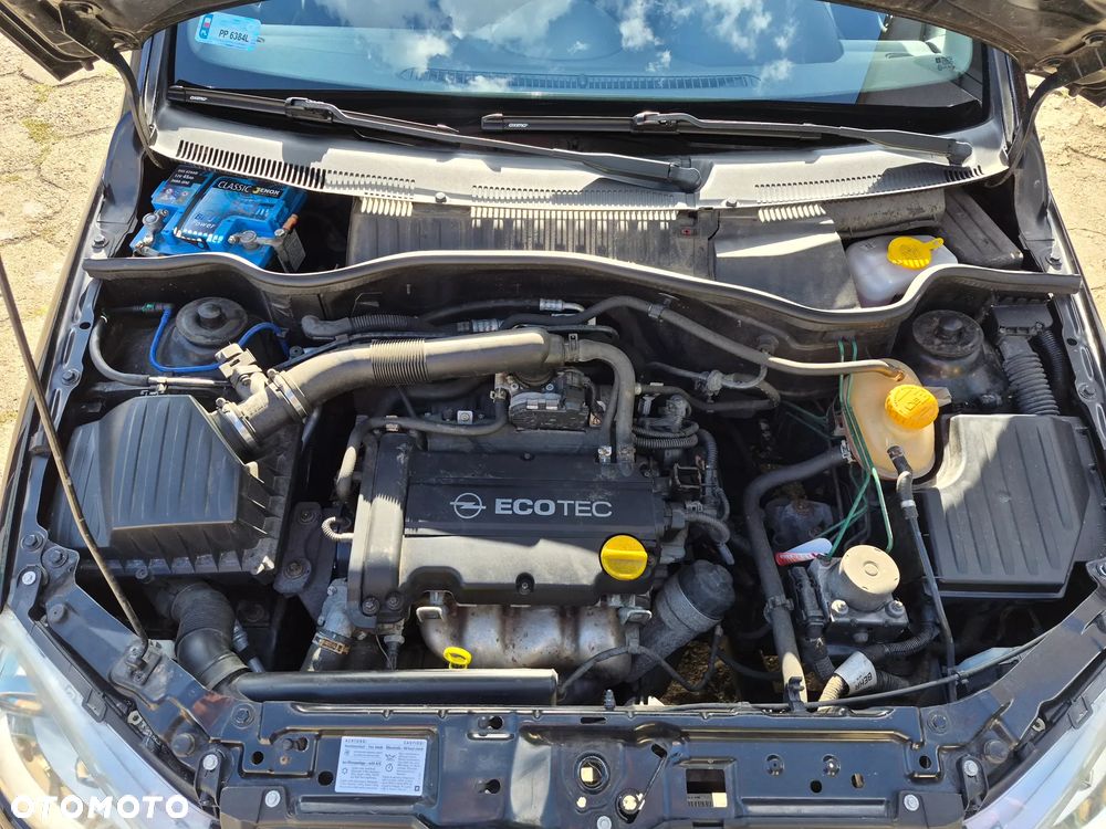 Opel Corsa 1.2 16V Limited Edition - 10