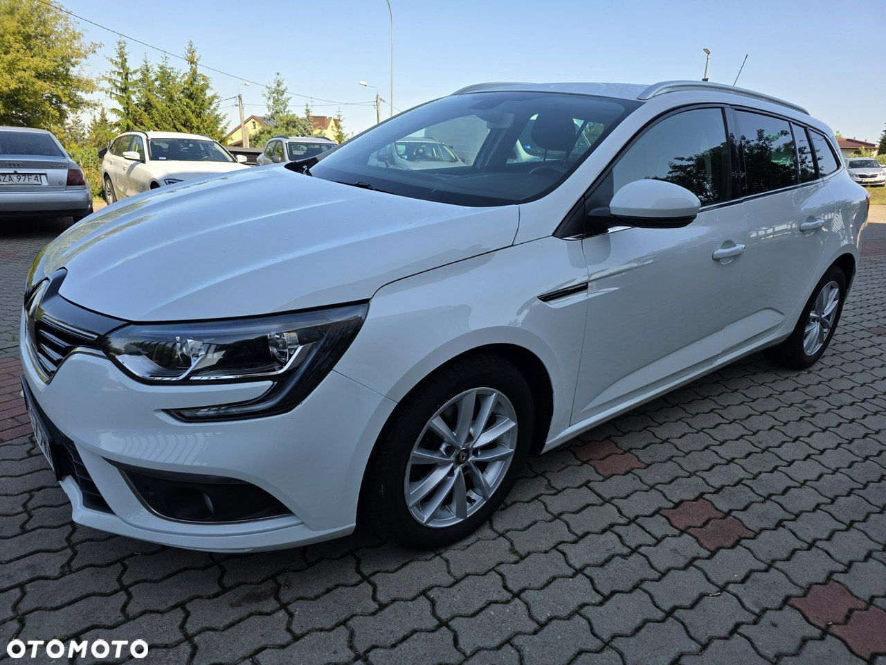 Renault Megane 1.5 Blue dCi Intens - 12