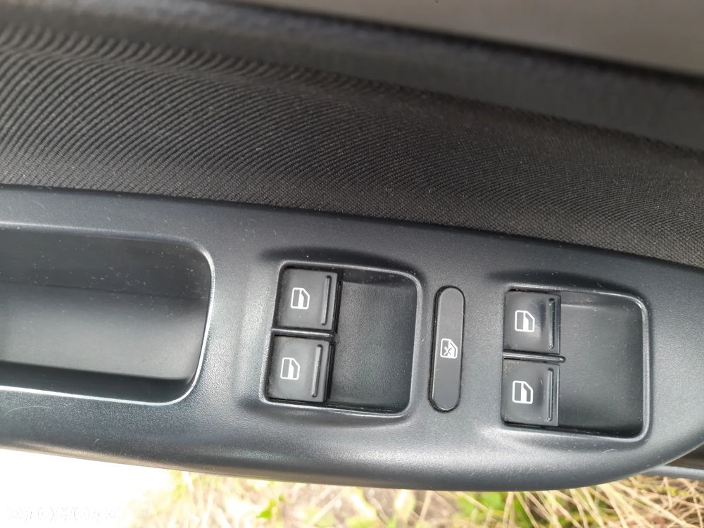 Skoda Octavia 1.6 TDI DPF Ambition Green tec - 12
