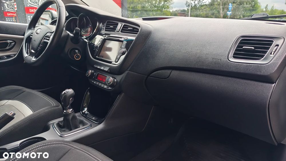 Kia Ceed 1.6 CRDi XL - 27