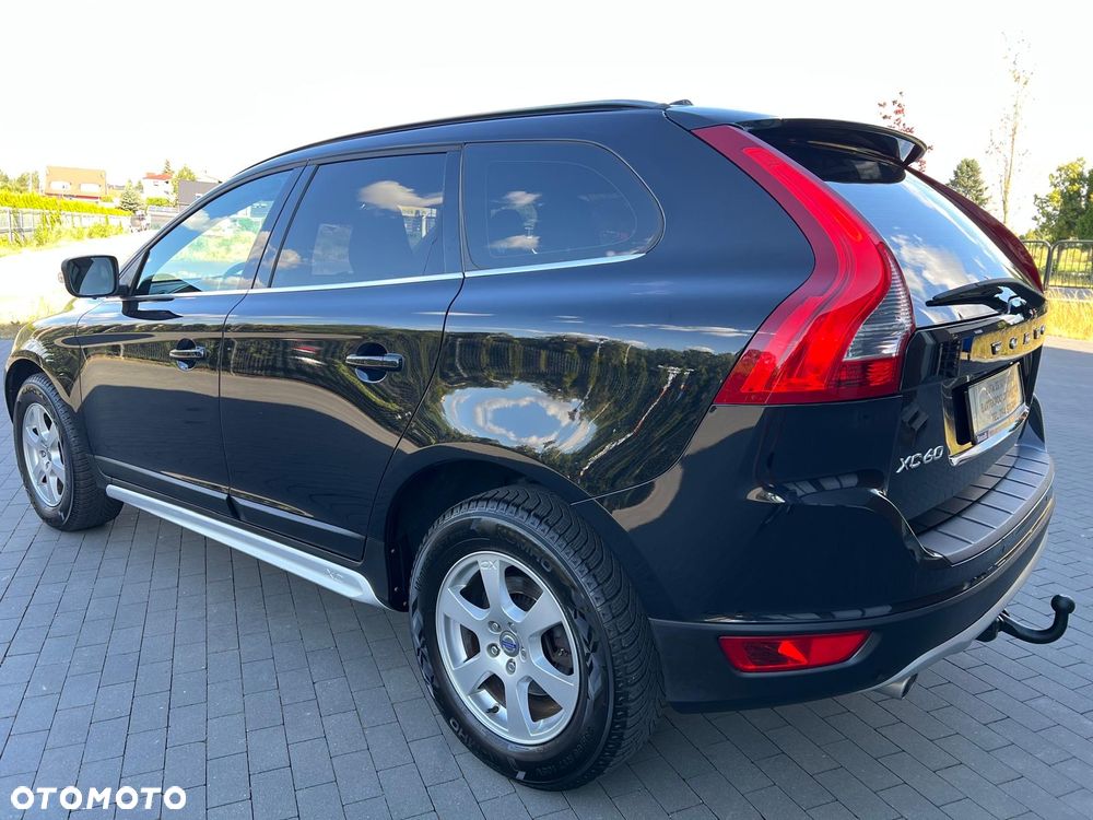 Volvo XC 60 D4 AWD Geartronic Momentum - 6