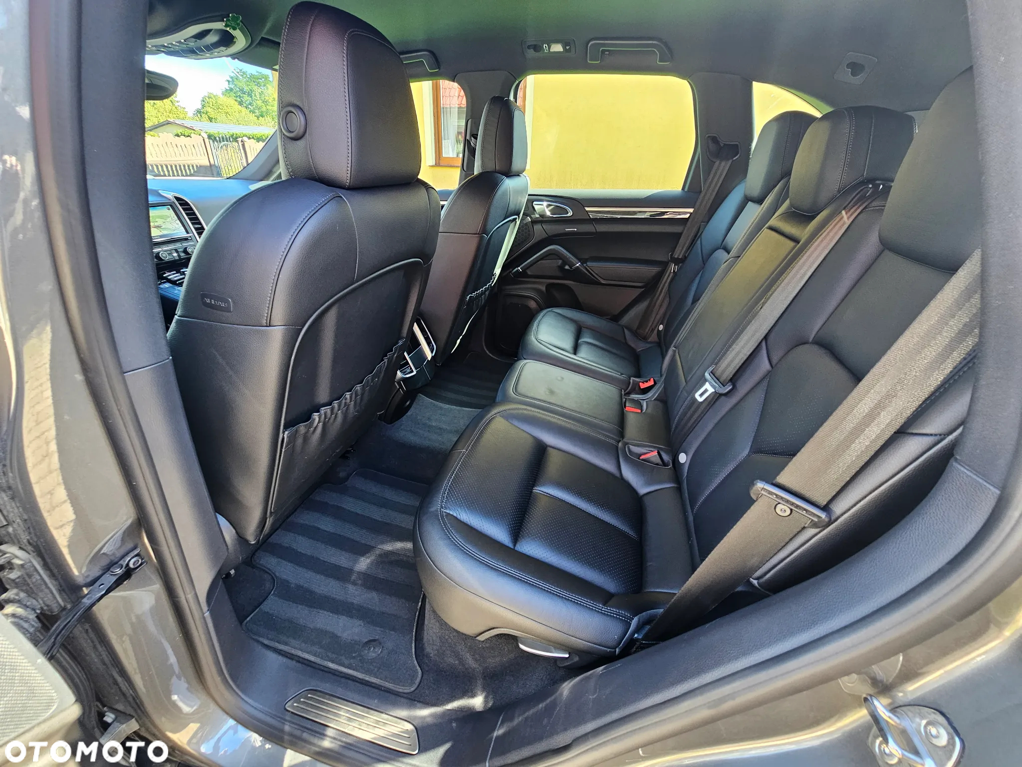 Porsche Cayenne Diesel Platinum Edition - 12