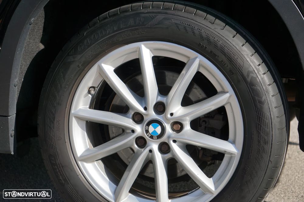 BMW X1 20 i sDrive - 21