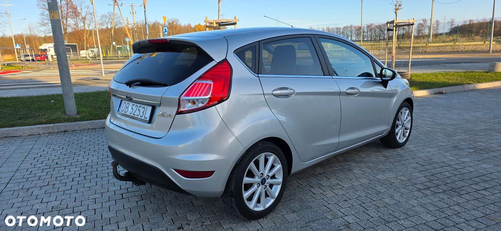 Ford Fiesta - 7