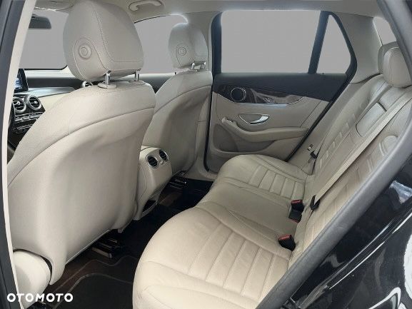 Mercedes-Benz GLC - 14