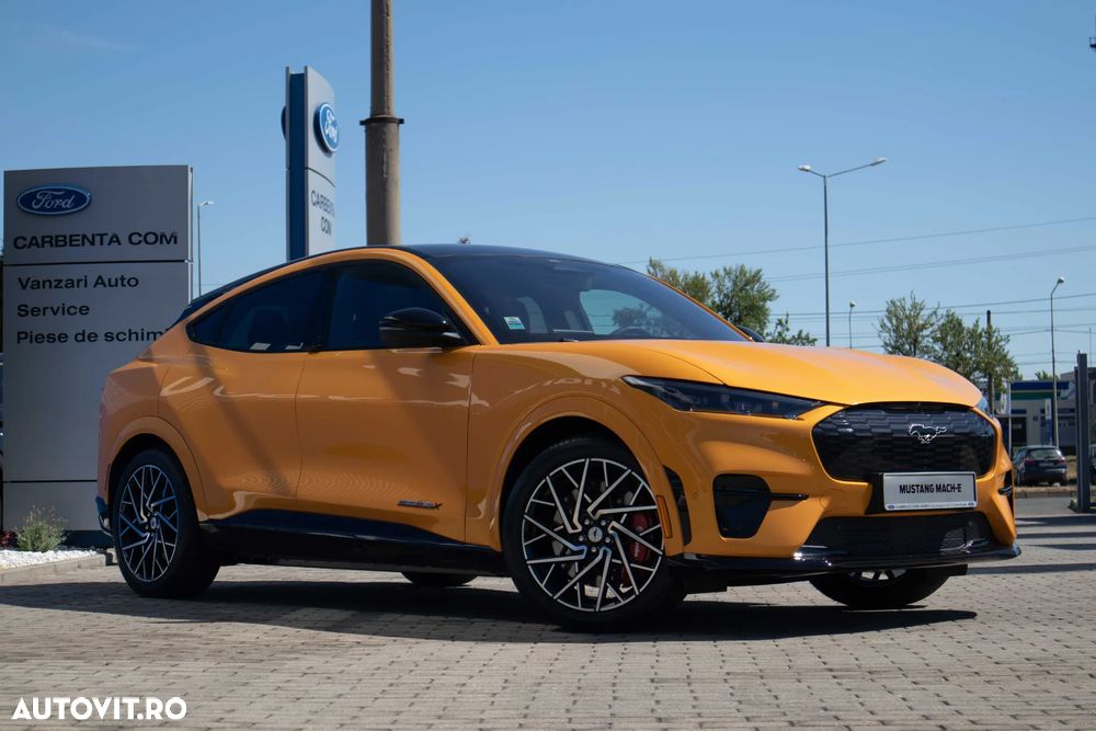Ford Mustang Mach-E - 6
