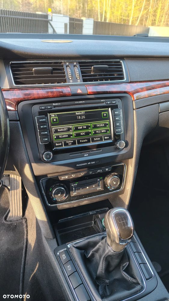 Skoda Superb 1.8 TSI FAMILY - 29