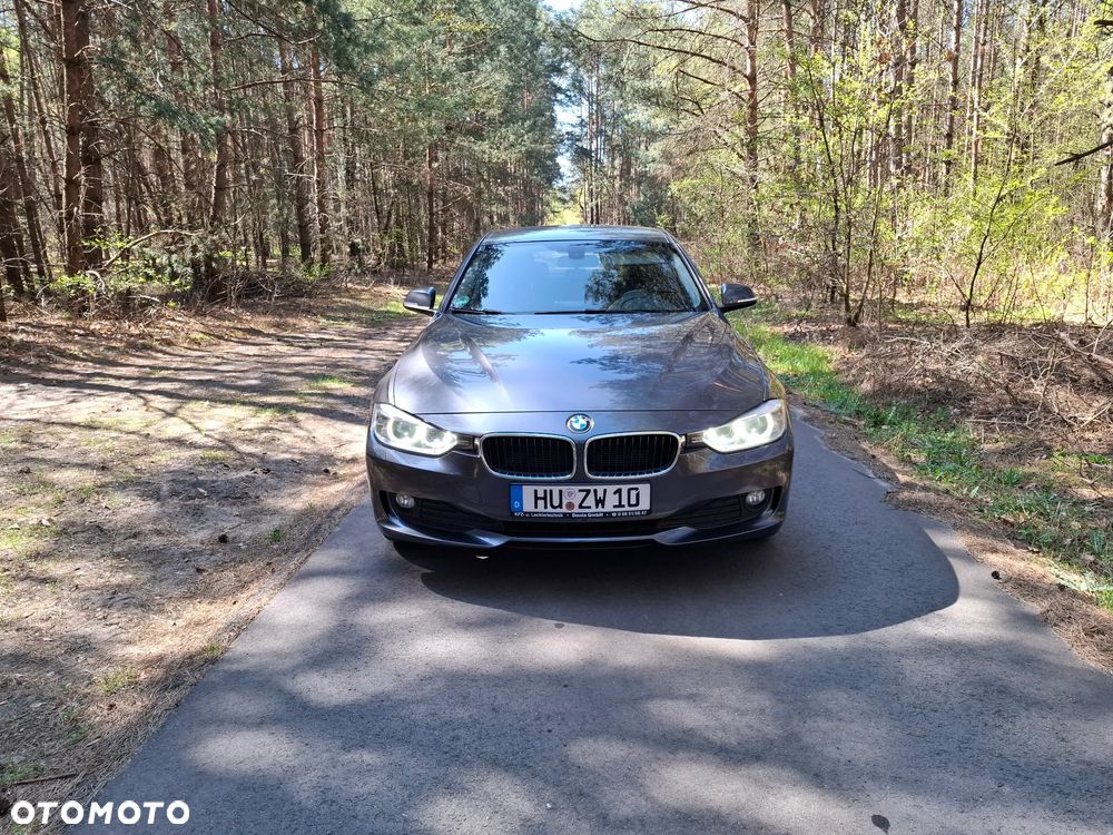 BMW Seria 3 320d - 6