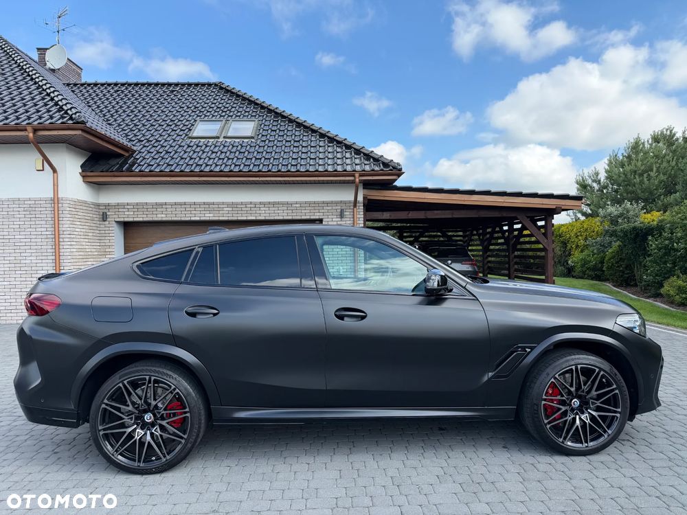 BMW X6M - 12