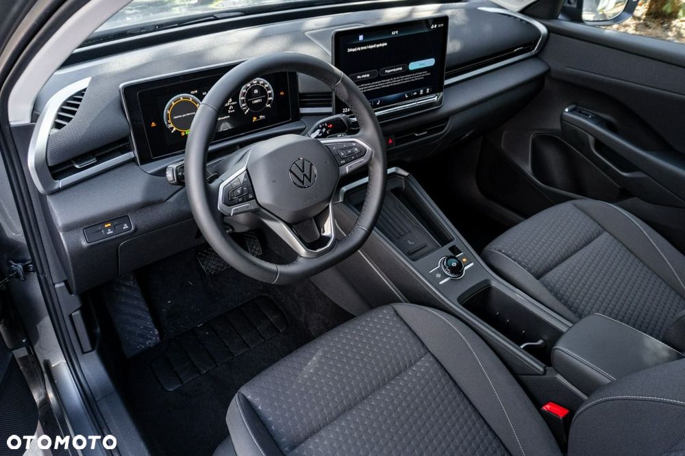 Volkswagen T-Roc - 12