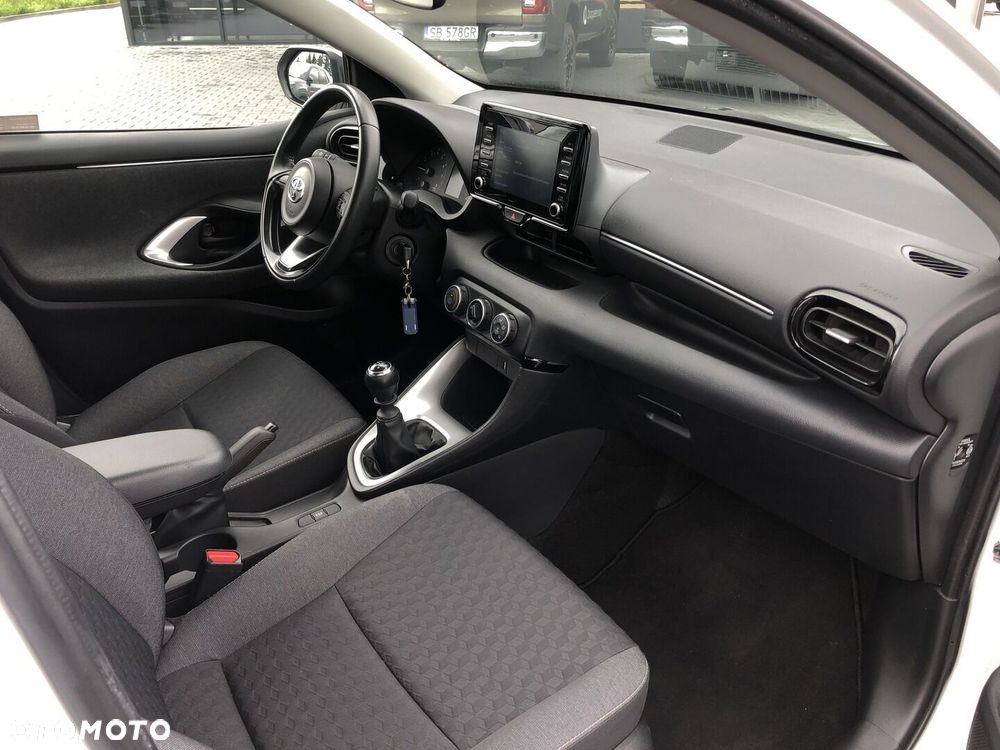 Toyota Yaris - 18