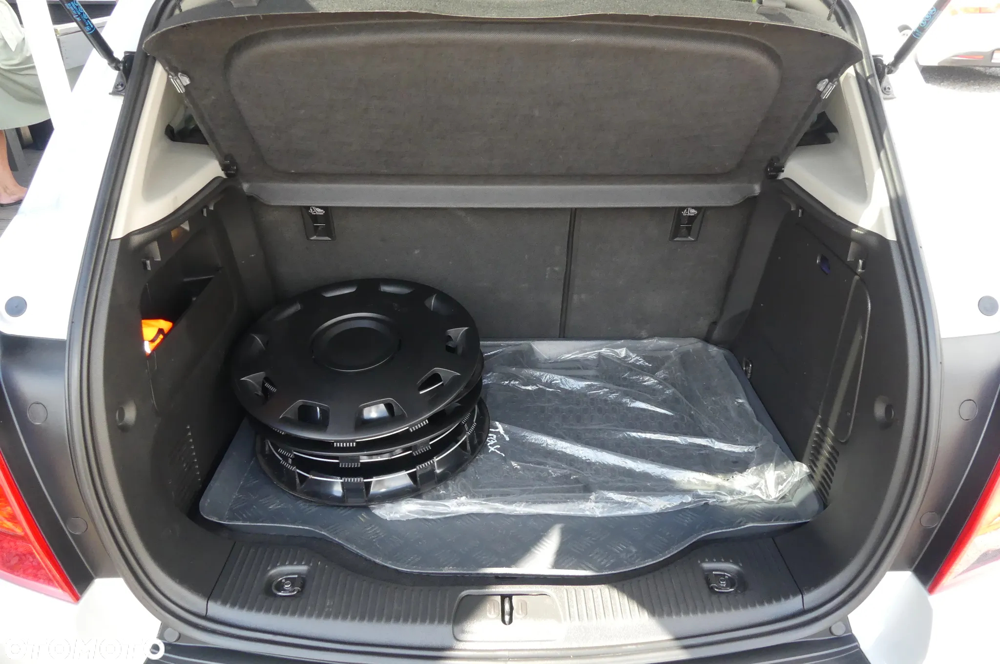 Chevrolet Trax 1.4 T LS - 22