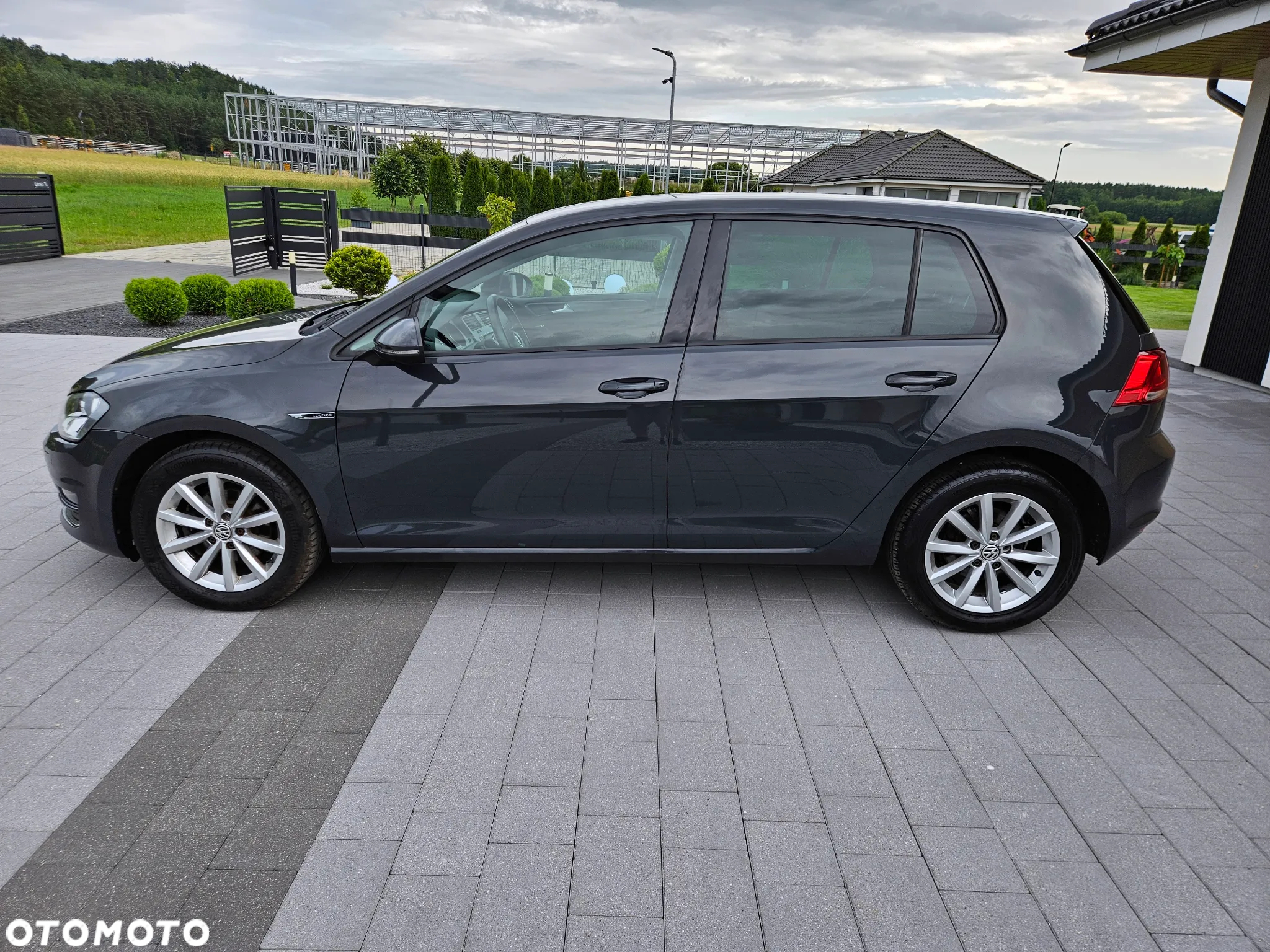 Volkswagen Golf 1.2 TSI BlueMotion Technology Lounge - 4