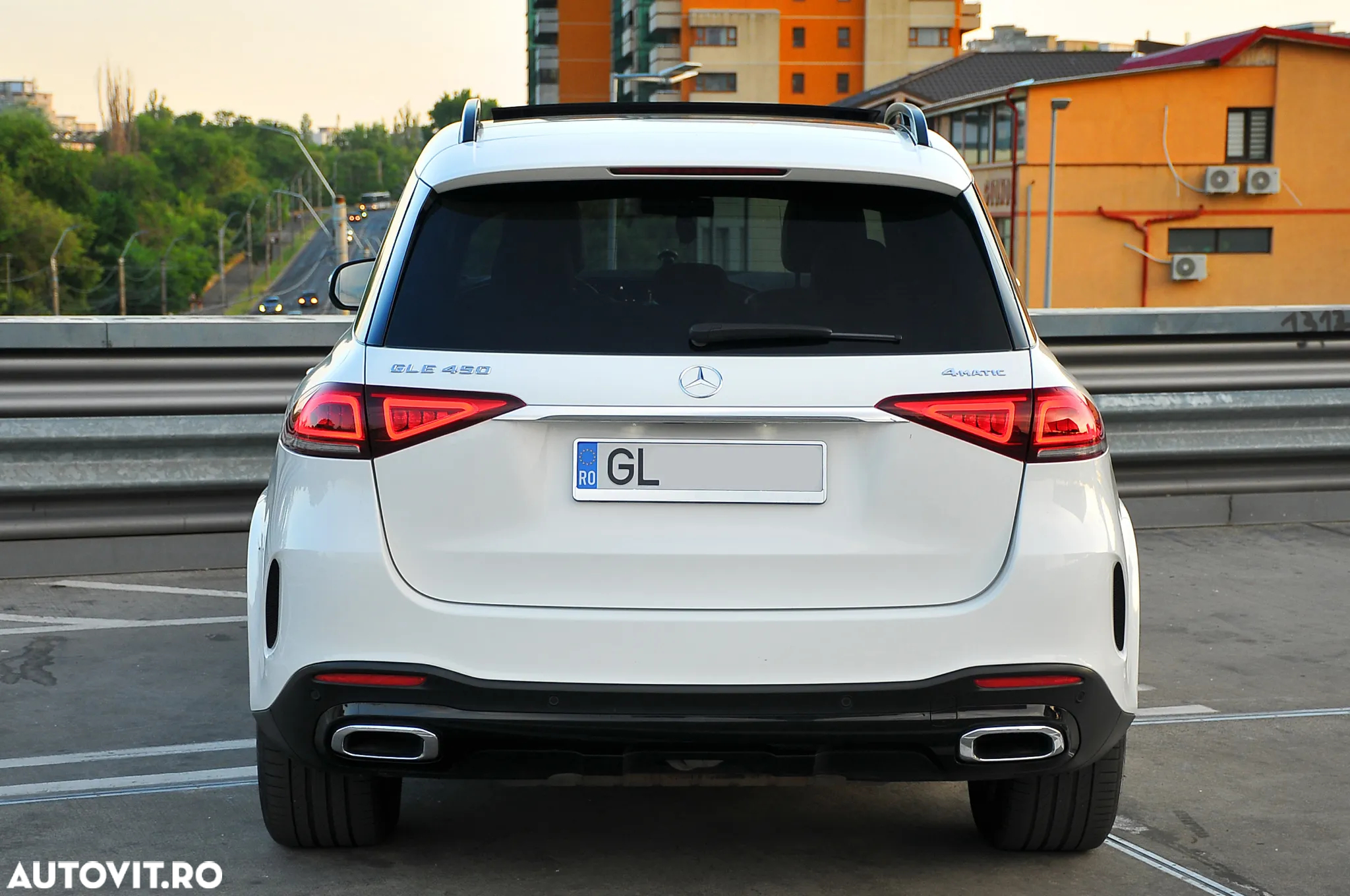 Mercedes-Benz GLE 450 AMG 4Matic 9G-TRONIC AMG Line - 12