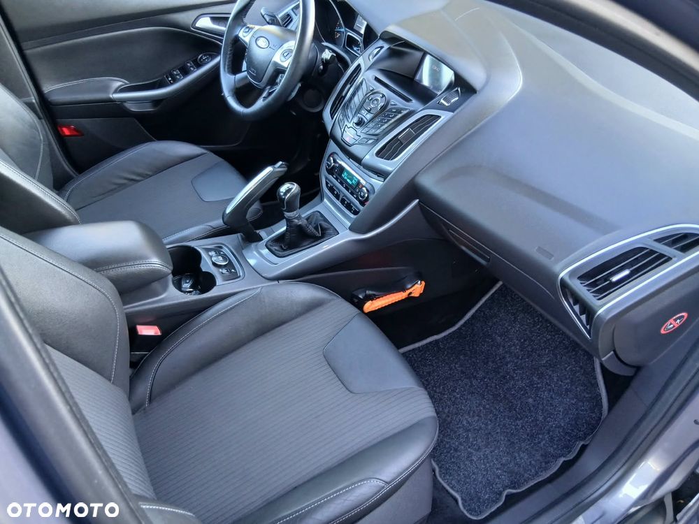 Ford Focus 1.6 Ti-VCT Titanium - 31