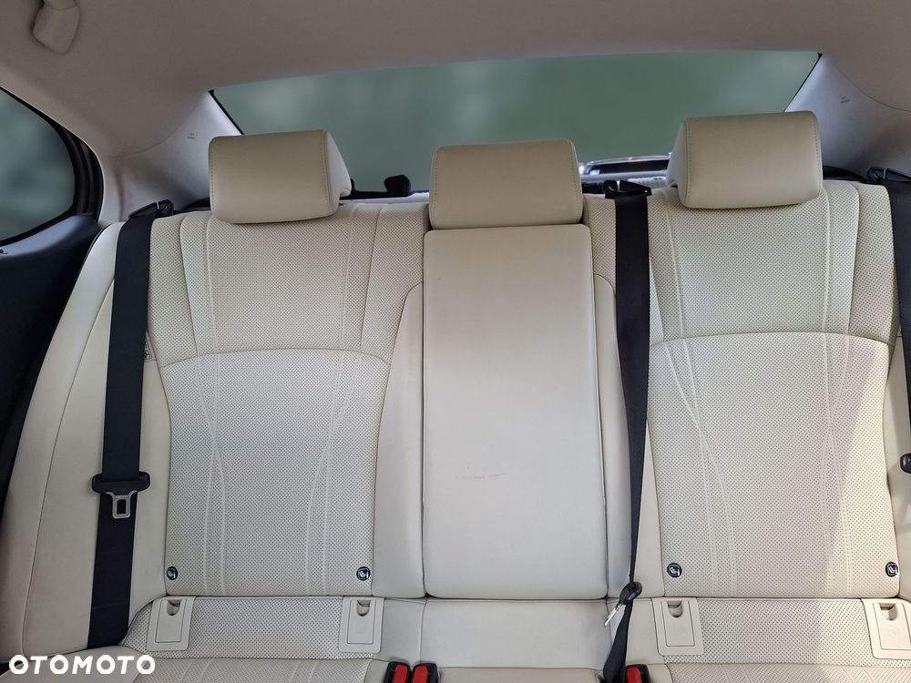 Lexus ES 300h Prestige - 28