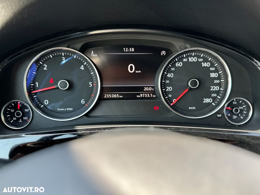Volkswagen Touareg 3.0 V6 TDI BMT - 33
