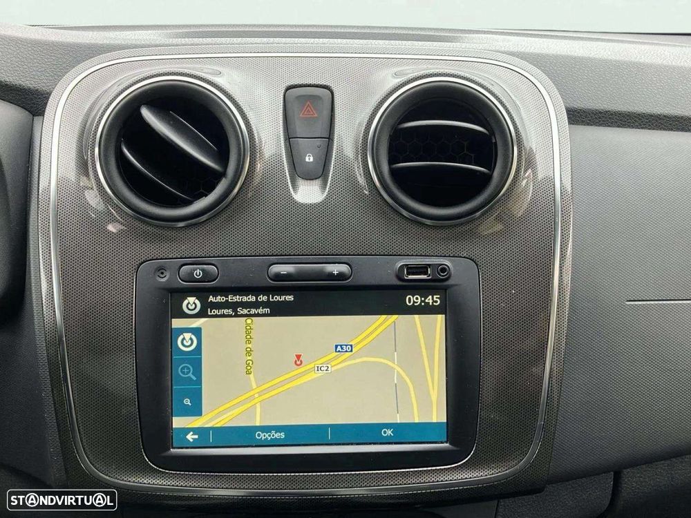 Dacia Sandero 0.9 TCe Stepway - 11