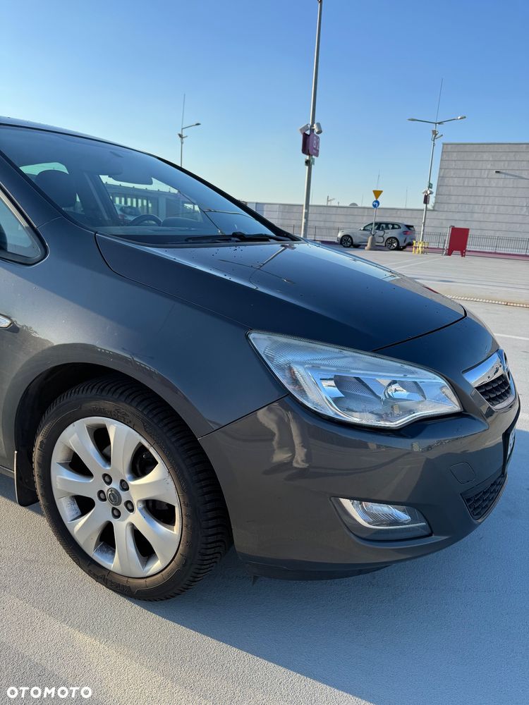 Opel Astra 1.4 T Enjoy - 6