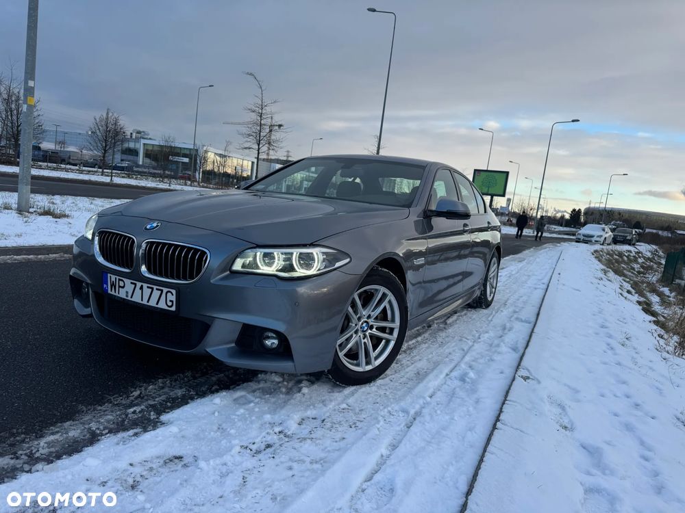 BMW Seria 5 528i xDrive - 1