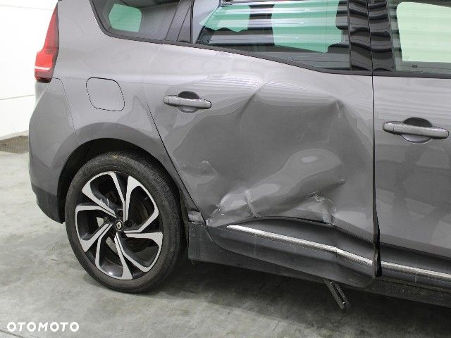 Renault Scenic - 22