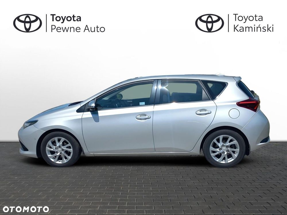 Toyota Auris 1.6 D-4D Premium - 2