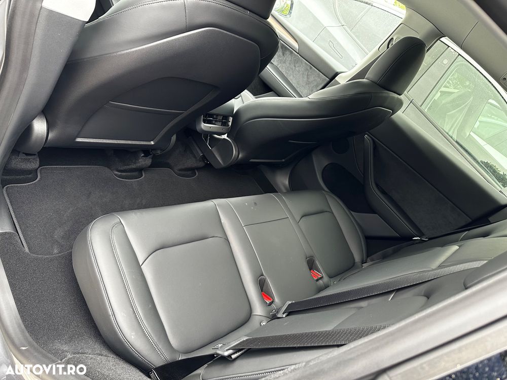 Tesla Model Y AWD Performance - 6