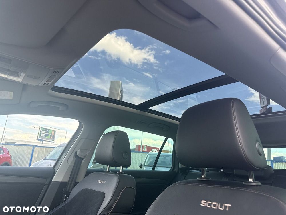 Skoda Superb 2.0 TSI 4x4 Scout DSG - 28