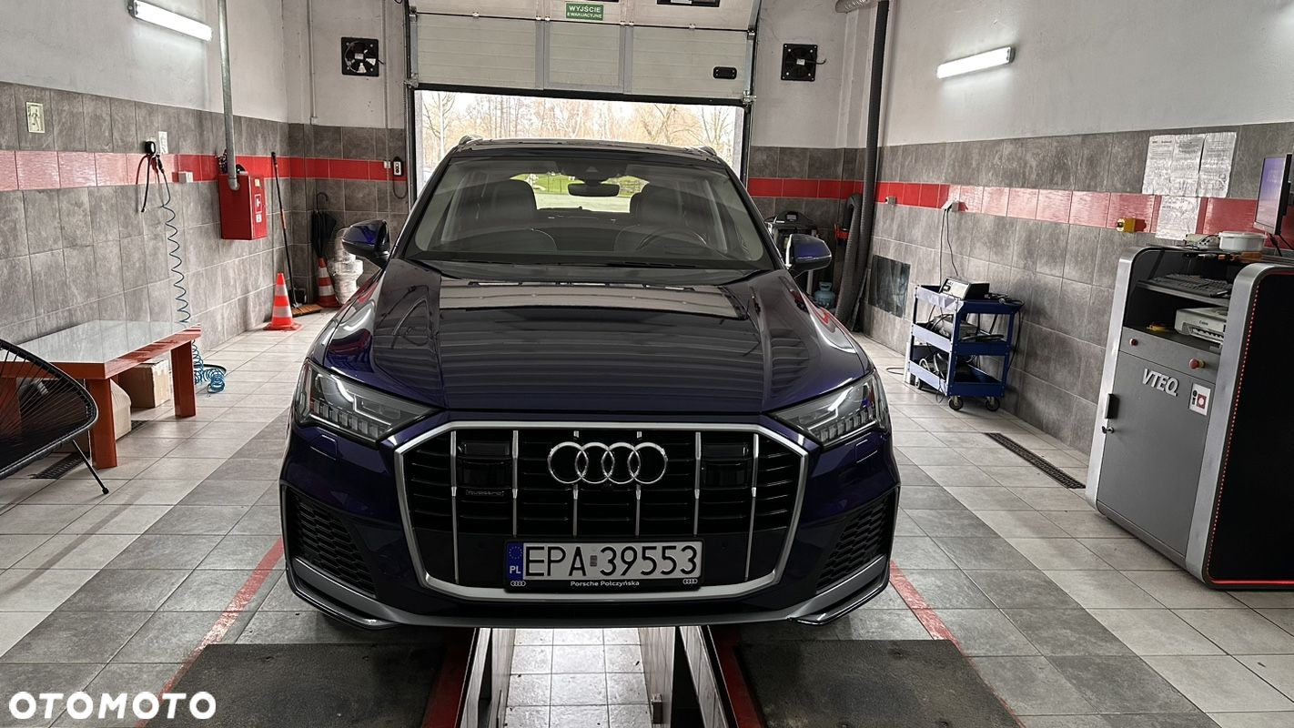 Audi Q7 55 TFSI e Quattro S Line Tiptr - 5