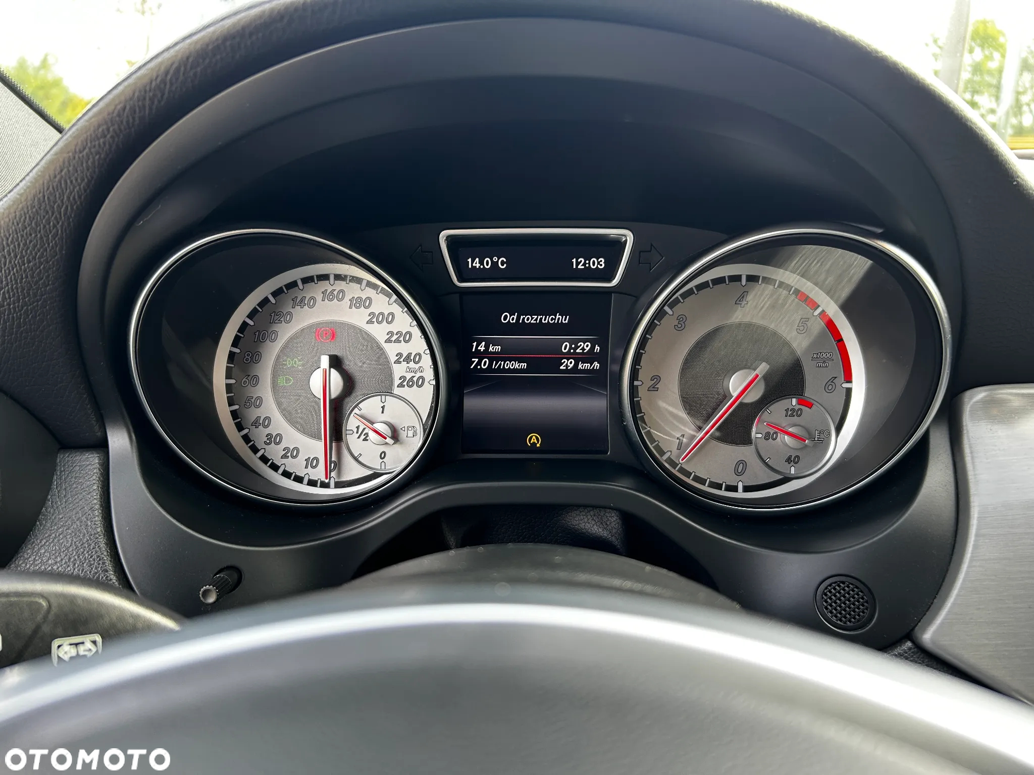 Mercedes-Benz GLA 180 d AMG Line - 25