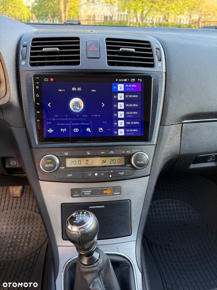 Toyota Avensis 1.8 Luna - 16