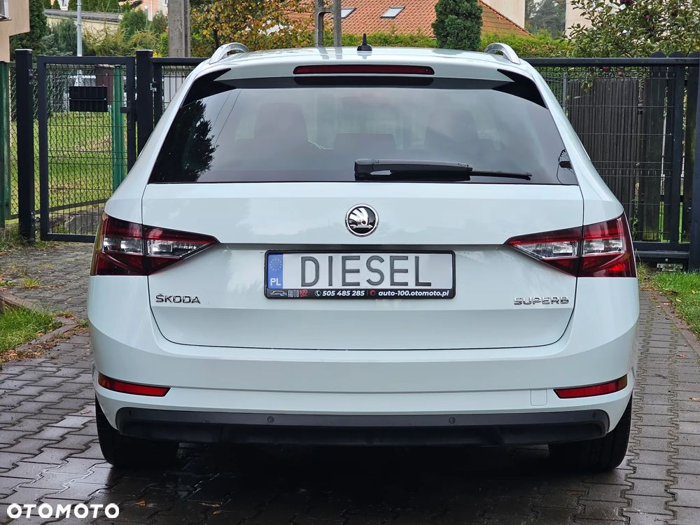 Skoda Superb 2.0 TDI L&K DSG - 6