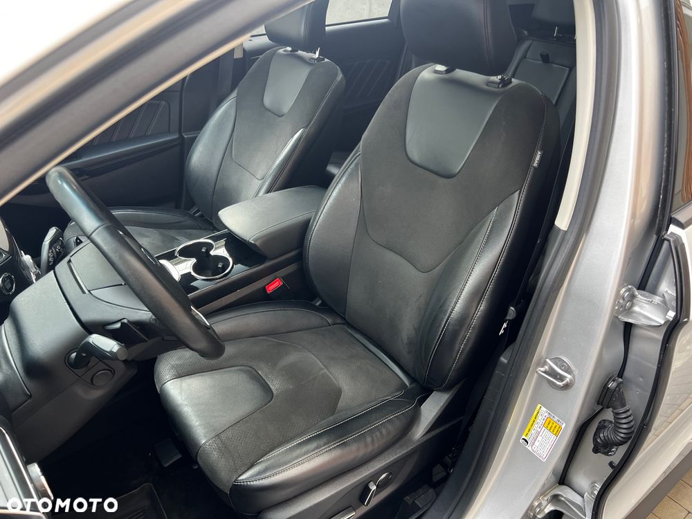 Ford Edge - 13
