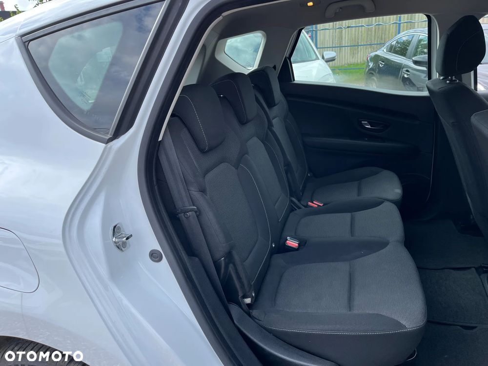 Renault Scenic - 26