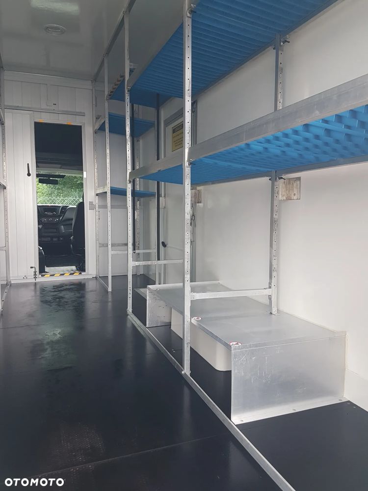 Iveco DAILY KONTENER NISKOPODŁOGOWY 4,44x2,23x2,42 SKLEP FOODTRUCK BAR KLIMA KONIOWÓZ KAMPER - 26