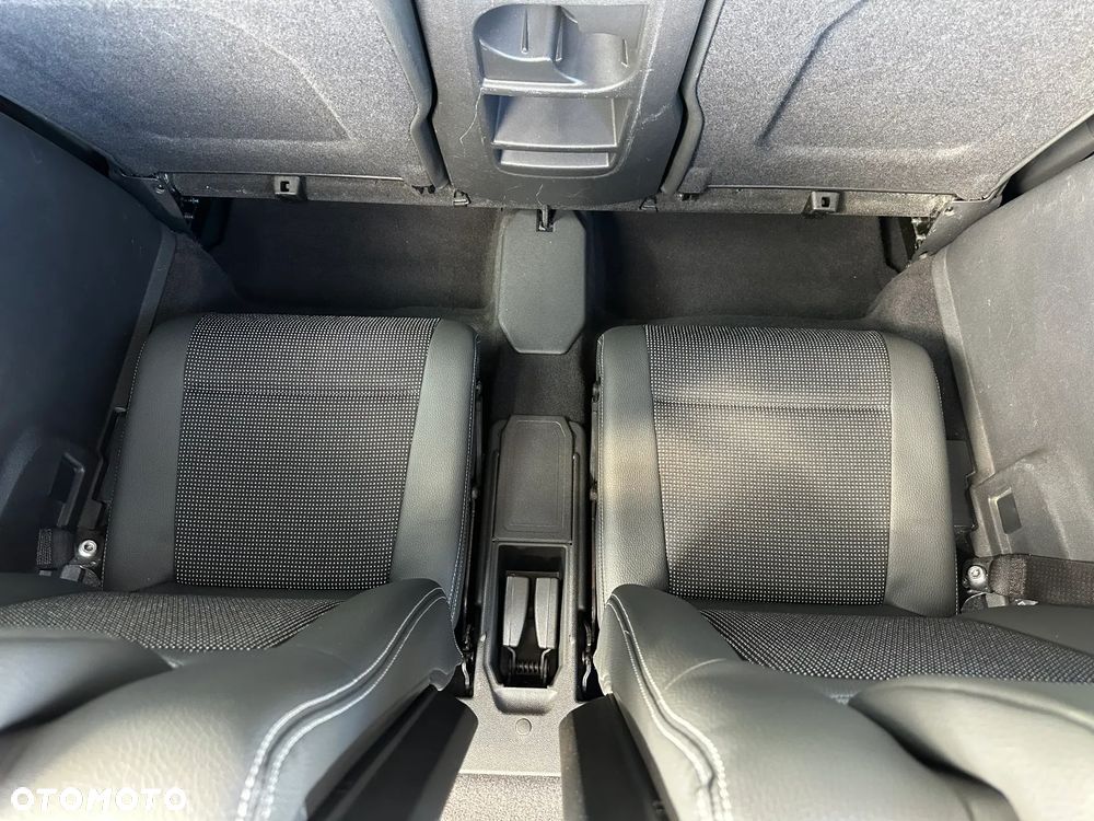 Opel Zafira - 23