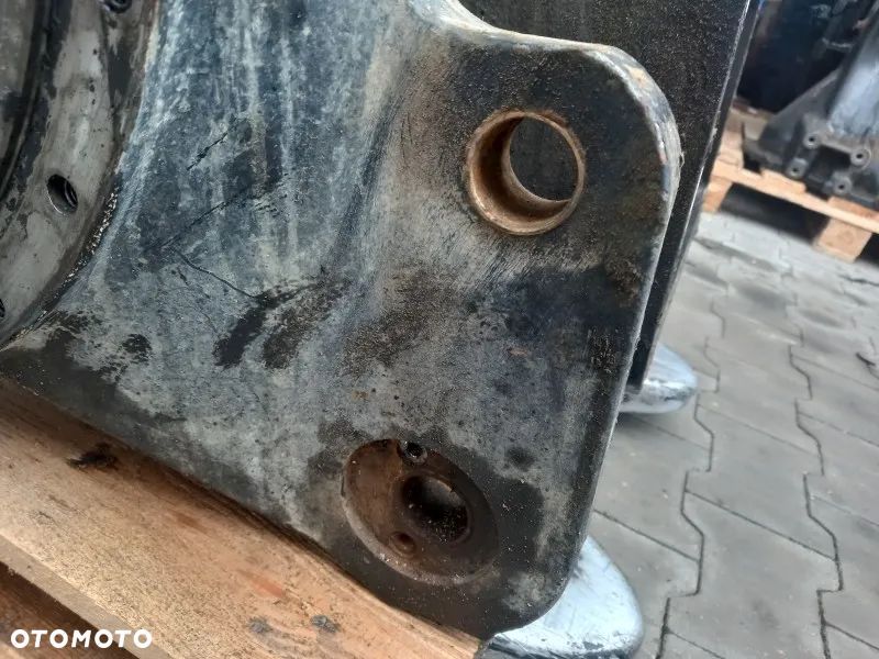 Obudowa tylnego mostu Deutz Fahr Agrotron 7250 TTV - 4