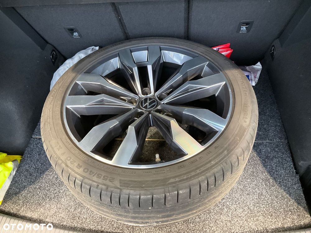 Volkswagen Tiguan 2.0 TDI SCR 4Mot R-Line DSG - 3