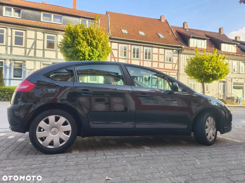 Citroën C4 1.6 HDi FAP EGS6 Confort - 8