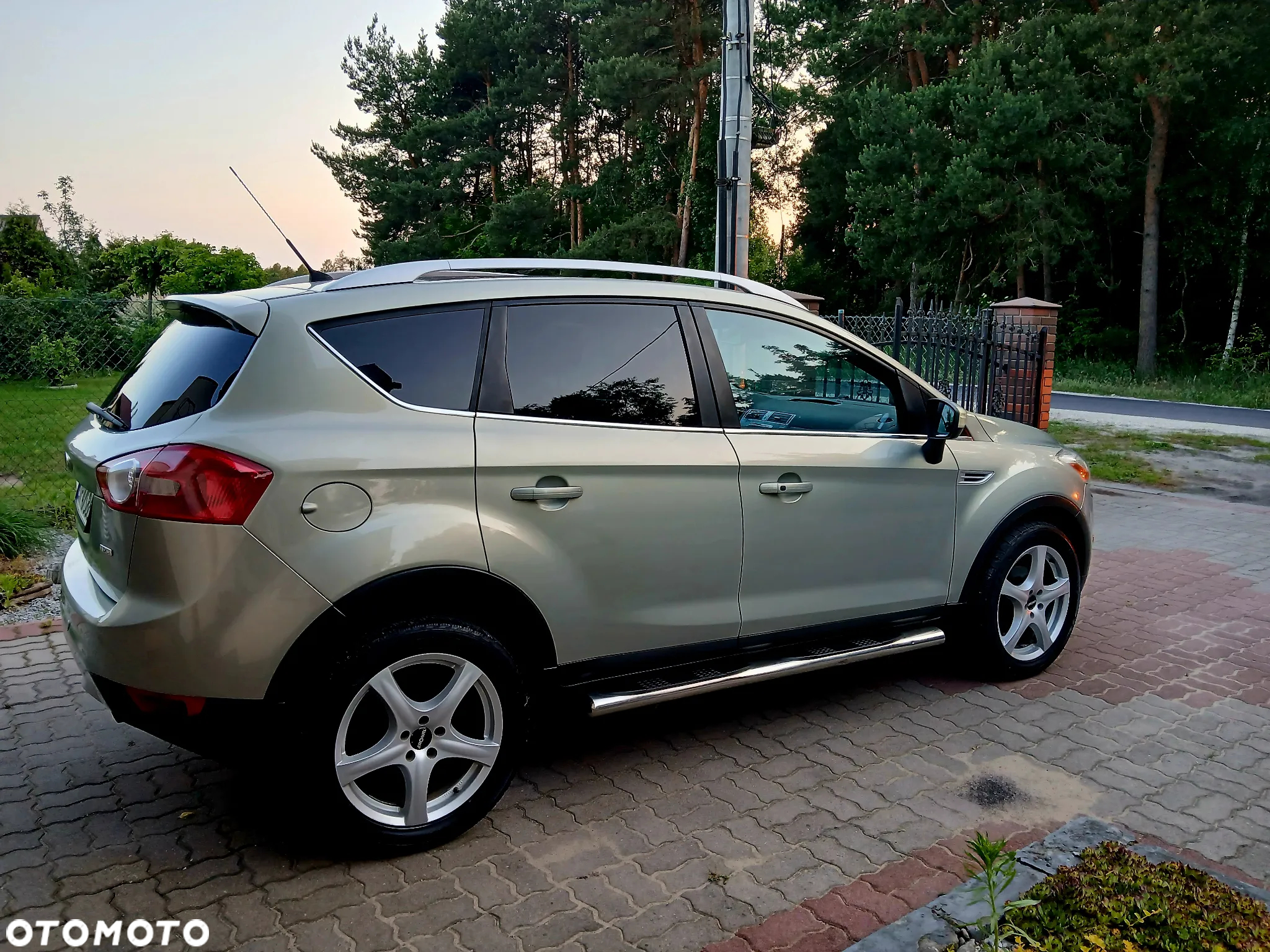 Ford Kuga - 9
