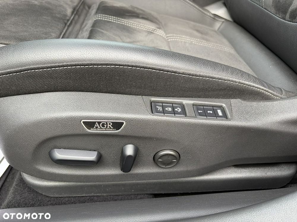 Opel Insignia - 19