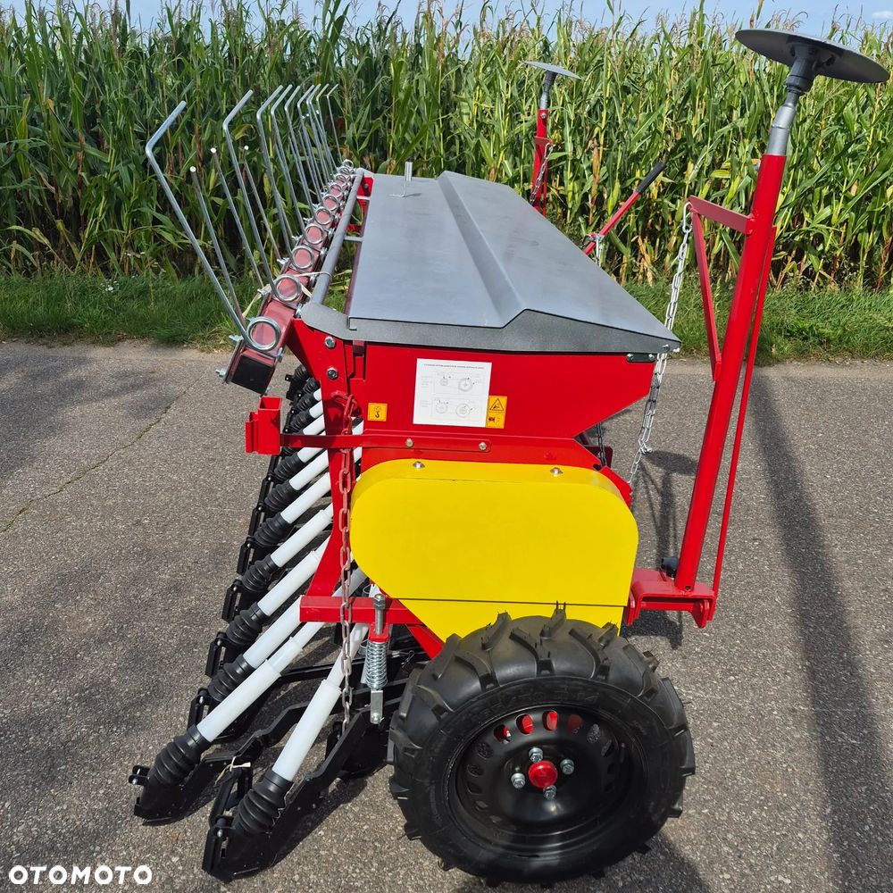Meprozet Siewnik zbożowy 2-talerzowy S117T MEPROZET 3,0m; Siewnik zbożowy stopkowy-redlicowy S107/2 MEPROZET 2,5m; Siewnik zbożowy stopkowy-redlicowy S107 MEPROZET 3,0m - 19